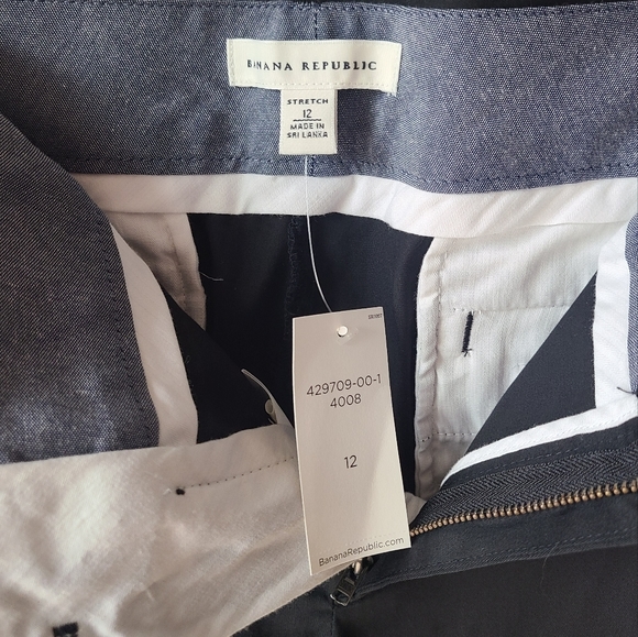 NWT Banana Republic Black Sateen Crop Pants, Size 12 - Picture 2 of 3